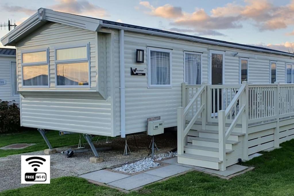 Brookside West Sands Holiday Park Seal Bay Selsey Exterior foto